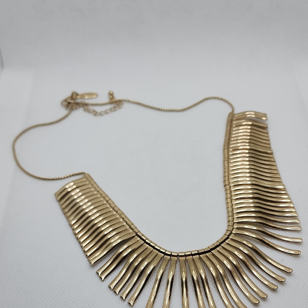 Elegant Goldtone Necklace Signed Natasha - Picture 4 of 8